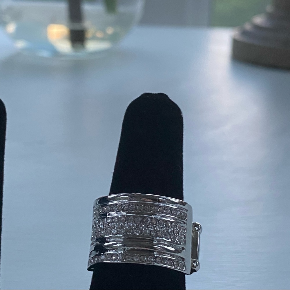 Rhinestone Ring - Picture 7 of 10